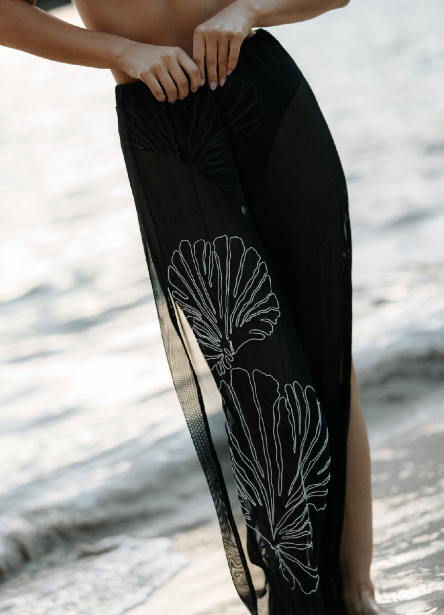 ROPA DE PLAYA PANTALON BOTA ANCHA BORDADO CINTURA ENRESORTADA CRETA 9422
